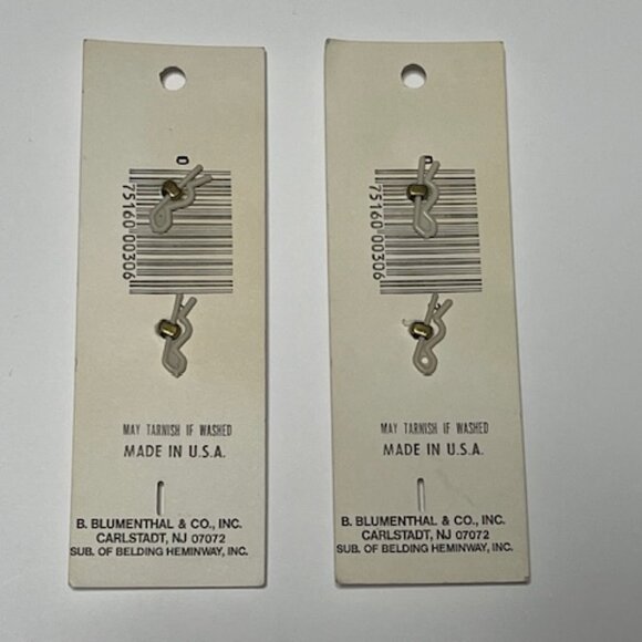 VTG Le Chic Brand Etched Imperial Crest Round Gold Tone Metal Buttons 7/8" - Picture 7 of 10